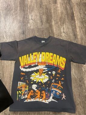 Valley Dreams Luxury Designer Graphic Short Sleeve Tee - Saks Fifth Ave Charcoal